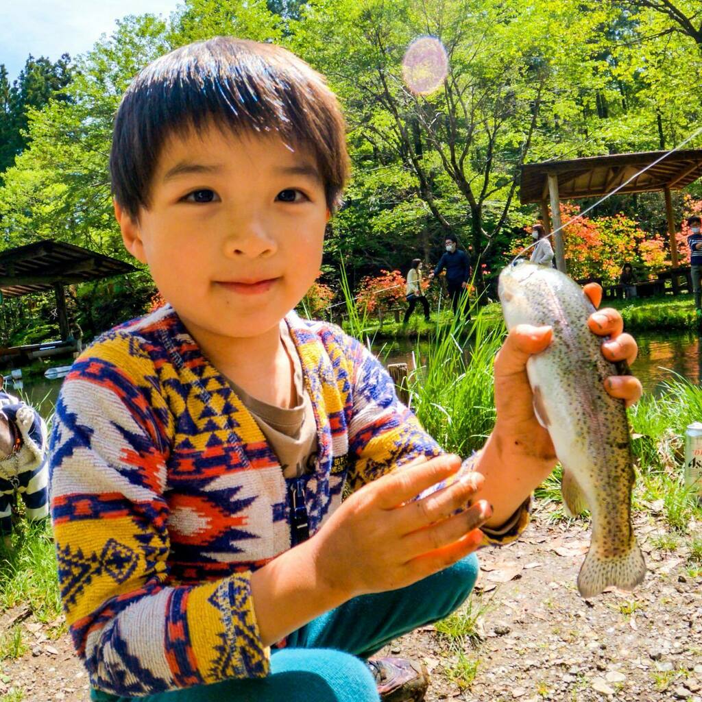 vicestyle's tweet photo. #日光まなかの森 は#釣り堀 も

狙いとは違ったけど、なんとか人数分クリアー

#outdoors
#camping
#outdoor
#camp
#キャンプ
#アウトドア
#ファミキャン
#ファミリーキャンプ https://t.co/NDVgStqd6V https://t.co/3oATmMOrzd