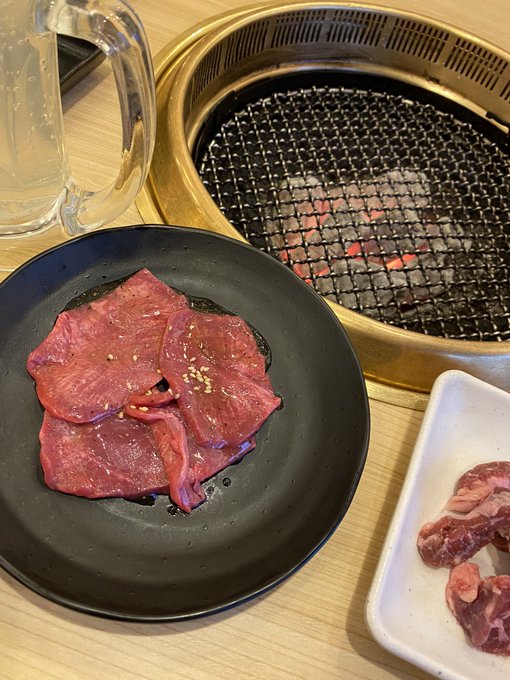 COMIC1☆20 打ち上げーーー!!!

食うぞ!!!肉を!!! 