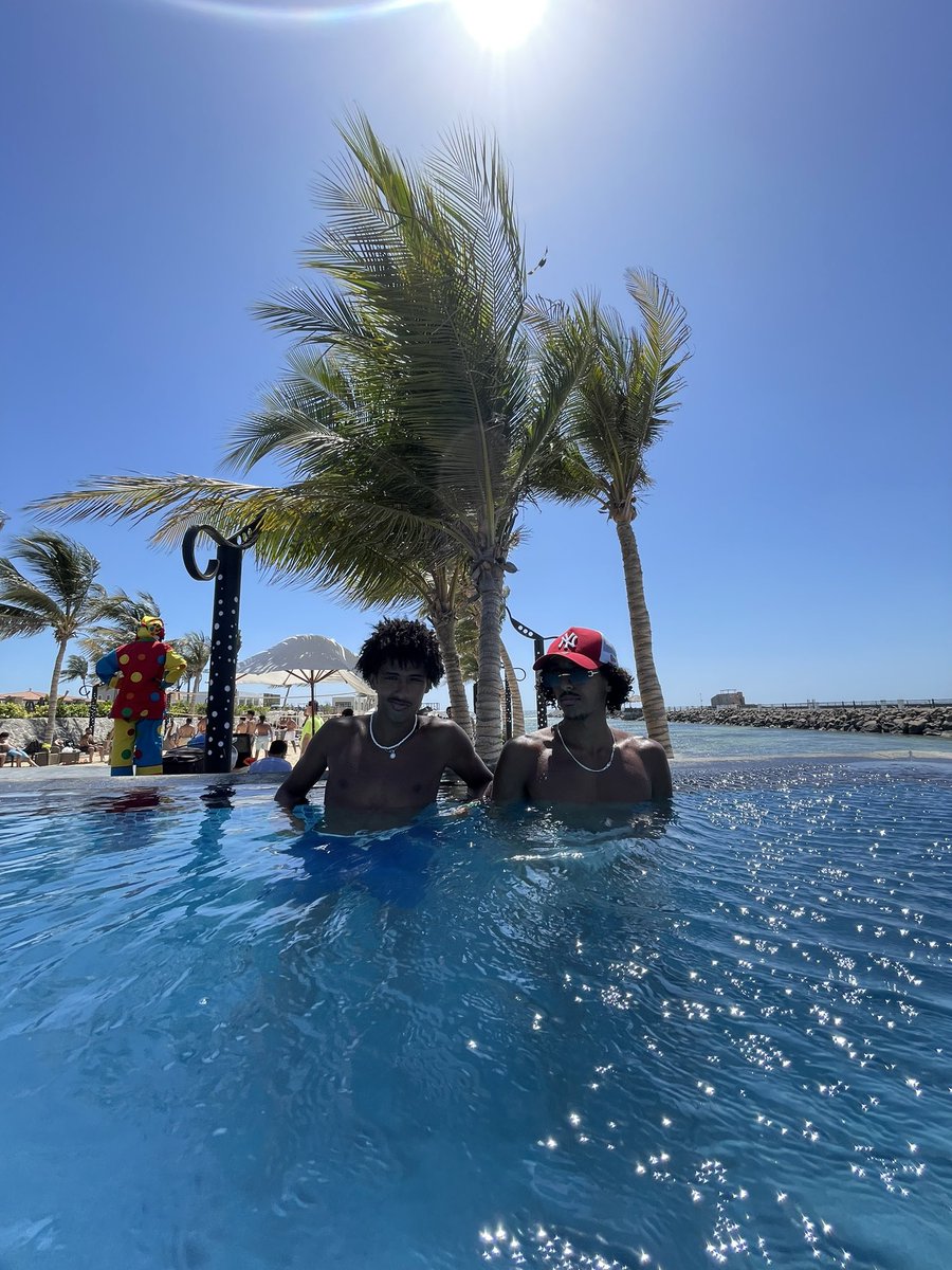 5halid77__'s tweet photo. 🌊 https://t.co/MqEgH4JghT