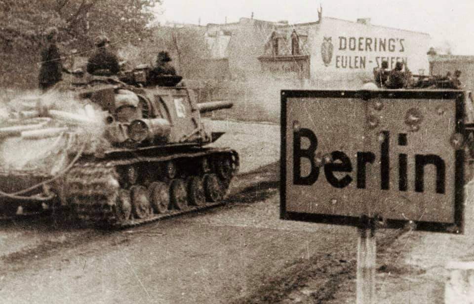 JATarelli's tweet photo. Les 77 ans de la victoire des Alliés.
Je voudrais rendre un hommage à mon propre grand-père gaulliste et à tous les anciens qui se sont battus contre l'occupation italienne et allemande.
Pinsemu à elli incù a nostra ricunniscenza eterna.
#Lozzi
#Corsica
#8mai1945
🎖🪖 https://t.co/cc2jkAUKBf