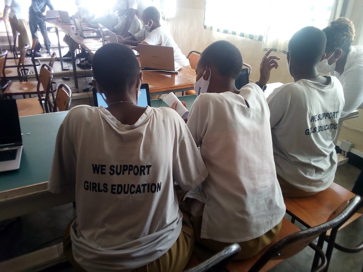 ChristopheUwiz's tweet photo. 1.Ecole Notre Dame de la Providence de Karubanda,the first girl’s school for social workers in #Rwanda&amp; #Burundi.Was founded in 1957 by the'Soeurs Auxiliatrices des Ames du Purgatoire'in Gisagara.In1959 was moved to the town of #Astrida(now is Huye) and still promoting education. https://t.co/VjMYD1sg0r