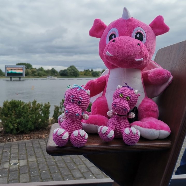 1HALdrachenboot's tweet photo. Wir wünschen allen Drachen-Mamas einen wundervollen Muttertag - und den Muttis mit den lieben Kindern natürlich auch.

Liebe Mamis, ihr seid die besten.

#drachenliebe #muttertag #muttiistdiebeste #großmuttiauch #feiertag #mutterliebe #gemeinsamstark https://t.co/dvXaUq5y6t