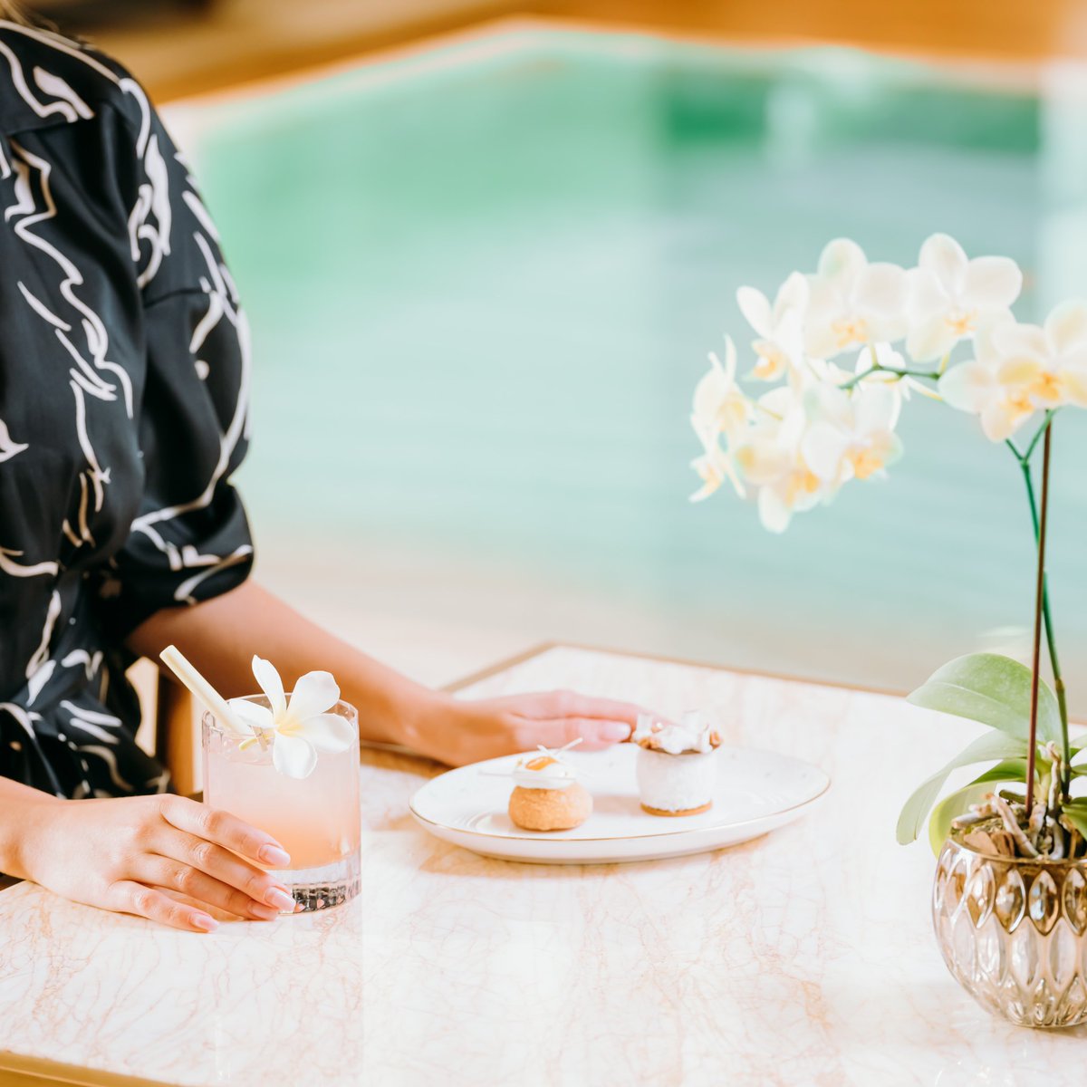 Your afternoon treat at Noor Lounge
 
#MOdubai #ImAfan #FanOfDubai #MandarinOrientalDubai #Dubai