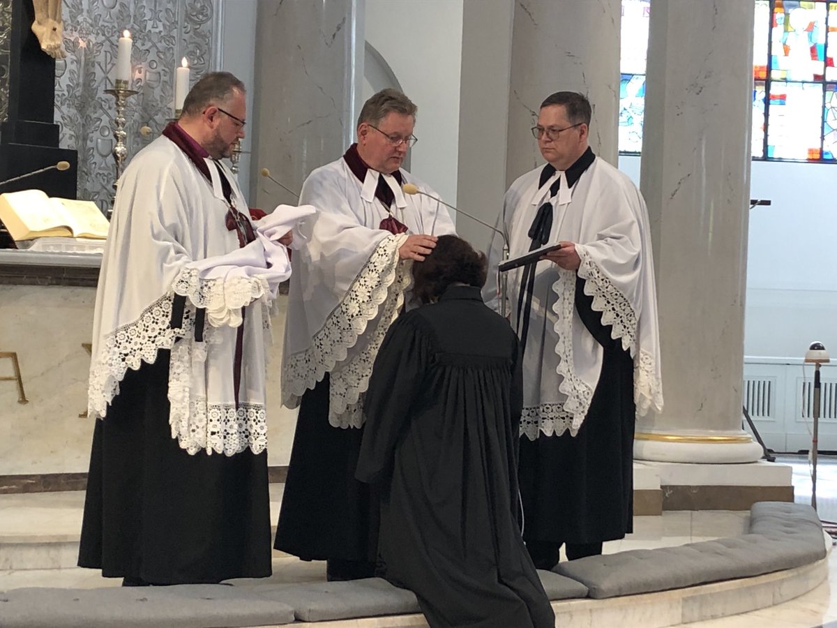 NGC6544's tweet image. ekir_de  RT @Barbara_Rudolph: Ich bin bei der ersten Ordination von Frauen in der evangelisch-lutherischen Kirche in Polen,  #EKiR gratuliert! Nach Jahrzehnten zäher Diskussionen freuen sich nun alle.