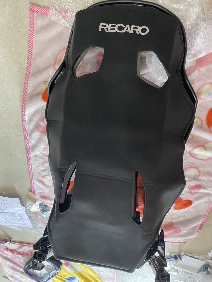 fxsb131endless's tweet photo. レカロシート仮組み完了🔧
あとは車に付けて調整して完成です😊
エンドレスのブレーキパッド類も下準備完了👍✨

#RECARO  #レカロ
#RMS  #シート　#バケット
#ＧＲ８６　#ハチロク　#ＺＮ８
#新型８６　#納車　#納車待ち
#ENDLESS  #エンドレス  
#MX72PLUS  #ブレーキパッド
#インナーシュー https://t.co/9vznOTZQJ5