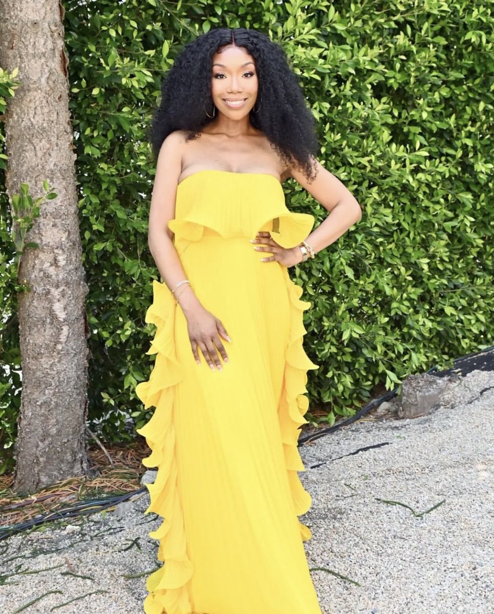 AmydSier's tweet photo. Pure beauty at its finest 
⁦@4everBrandy⁩ 💛✨
#AlwaysAnd4Ever https://t.co/m6agbecWLe