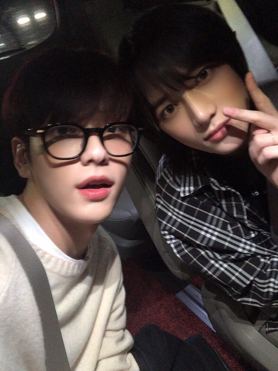 beomf1m's tweet photo. — 🪐♡.

                   𝗌𝗎𝗇𝗌𝗁𝗂𝗇𝖾 ⇆ 𝗌𝗎𝗇𝗌𝗁𝗂𝗇𝖾 
                                        𝗽𝗿𝗼𝘁𝗲𝗰𝘁𝗼𝗿

#soogyu↶𝗐𝗂𝗍𝗁: @pprhtlv 🤍. https://t.co/xyU8GyO4yD