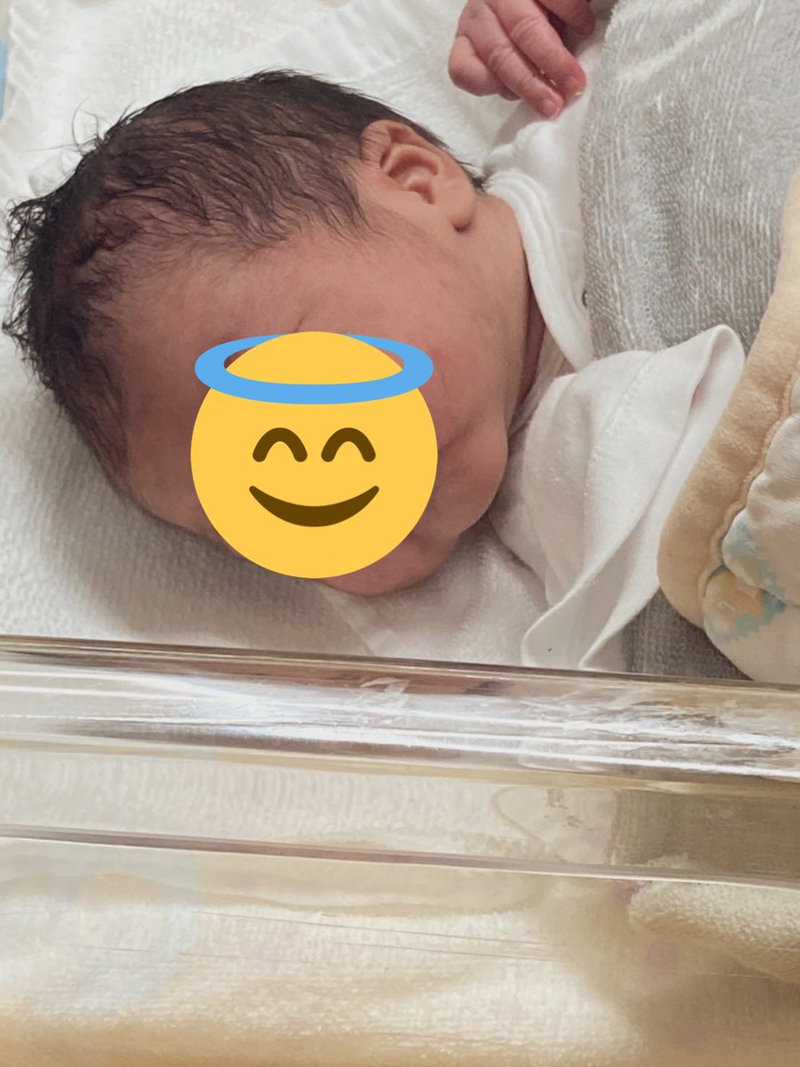 aoiromilk's tweet photo. 今日の10:09、3309gの男の子出産しましたー🙌予定日より1週間早いけどスムーズにでてきてくれてよかった😭(かなり痛かったー)
ほっぺたむちむち！ https://t.co/YQZOmVupZR