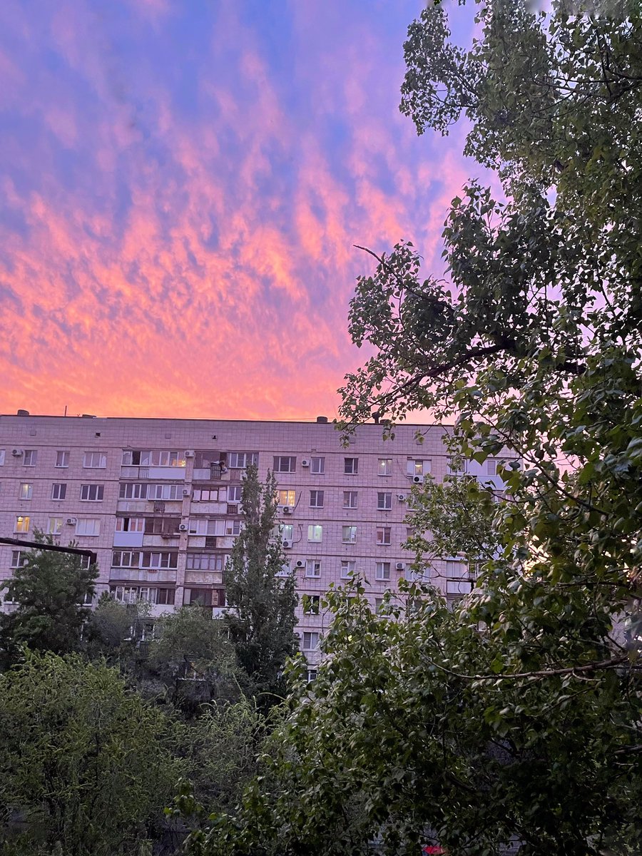 pleshiko's tweet photo. я буду скучать по этим закатам https://t.co/hK2r9gqZCv