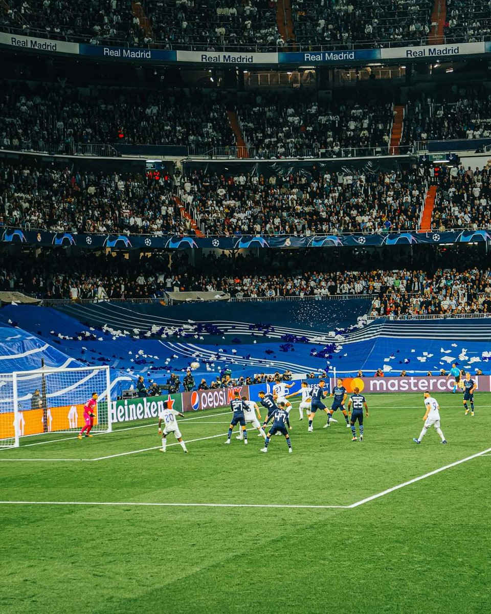 Minuto 90:49.

Foto histórica. 🤍