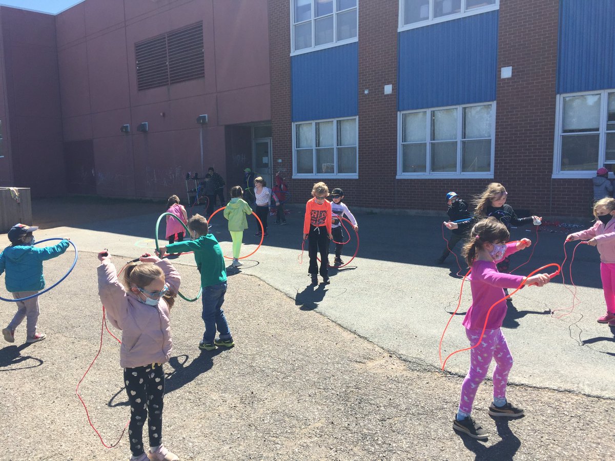 NMES_NS's tweet photo. Jump Rope for Heart ❤️ 📿, an active way to wrap the week! https://t.co/QZZsf0xUCL