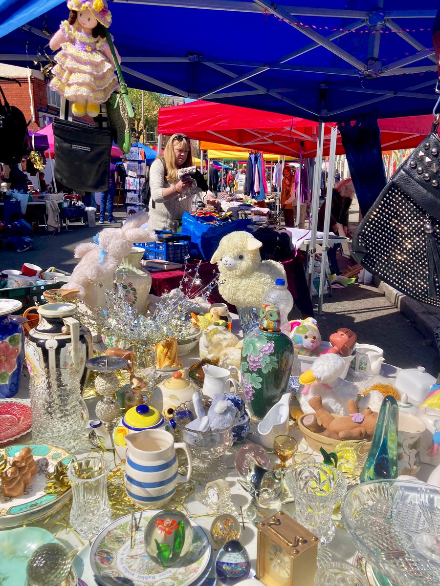 The ever colourful <a href="/GranbyMarket/">Granby Street Market</a> 

1st Sat of the month (exc Jan) 🚲🌯
💛💜💙❤️💚💖