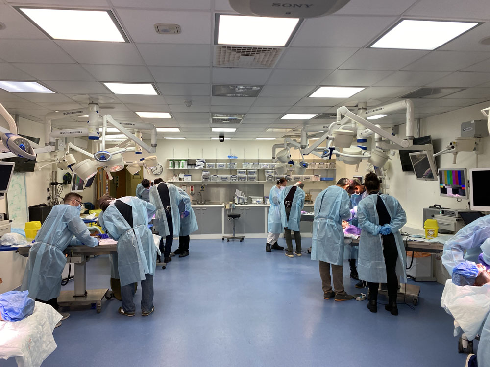 VSSAcademy's tweet image. UCLan's MSc in Clinical Implantology is the ideal start for anyone interested in a career in implant dentistry. Places are filling quickly - apply now - mailchi.mp/vssacademy.co.… #Straumannuk @straumann #dentaleducation #Dentistry