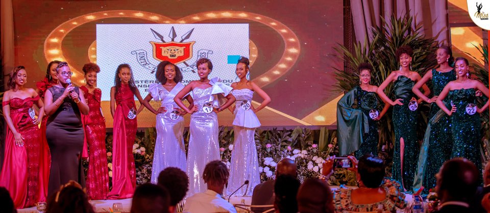 MissBurundi_Org's tweet photo. #MissBurundi2022 Flashback sur les grands moments,
Les finalistes magnifiquement habillés par l Entreprise @BeneNtare collection #Madele
#Burundi
#MissBurundi https://t.co/ulq8FeCU5v