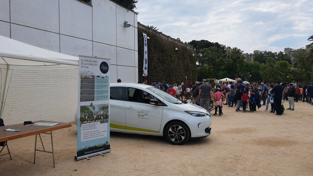 Recordeu que som a la #festadelbadiu al parc de ca l'Arnus per donar-vos informació sobre la cooperativa