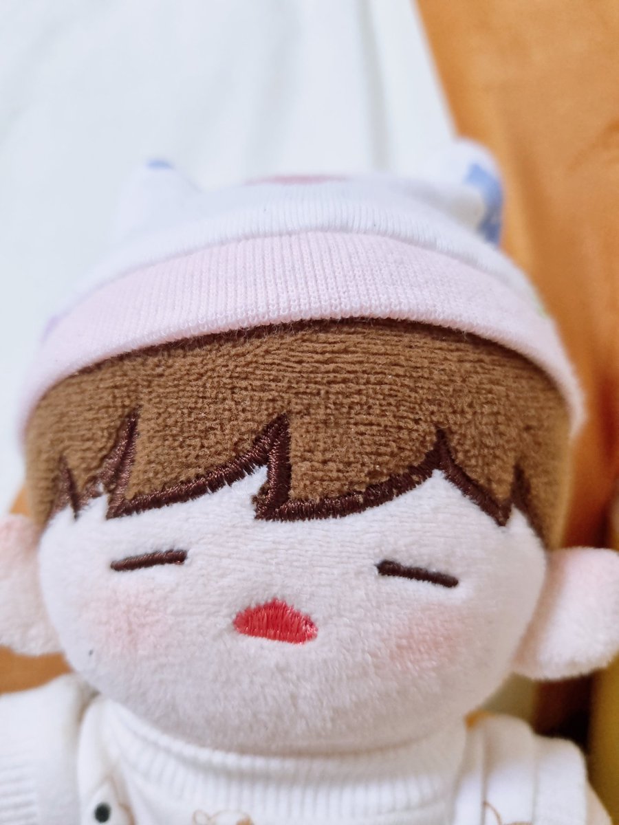 하루에 막 10시간씩 일하구 주말엔 체력회복하느라 옷장을 열 시간이 ,, 😭😭