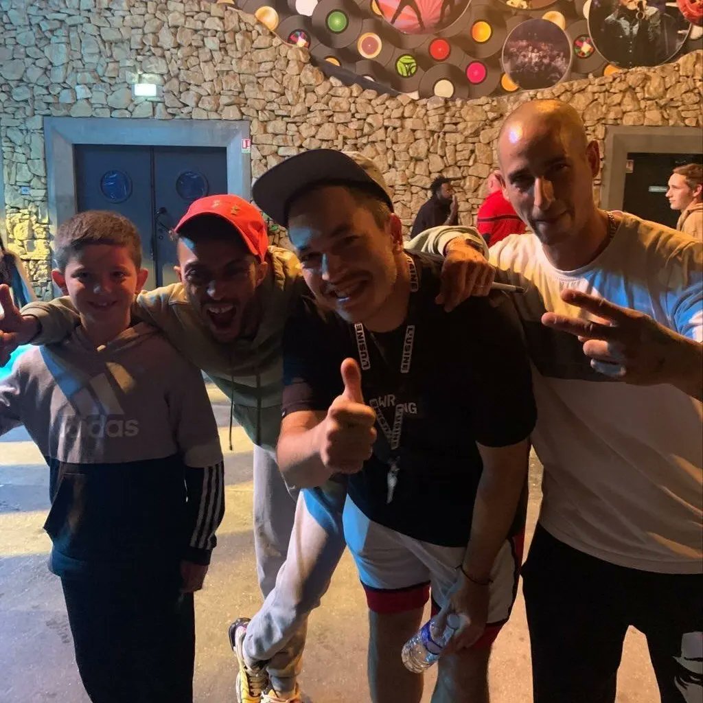 McZicler's tweet photo. Encore un bête de concert de @demiportion34 & @JorisVoisin !!!
Merci les freros pour cette ambiance hiphop
Merci @medizik🙏🏽
#demiportion
#djrolex
#bicup
#lusine
#istres https://t.co/dLPdTVPbQa
