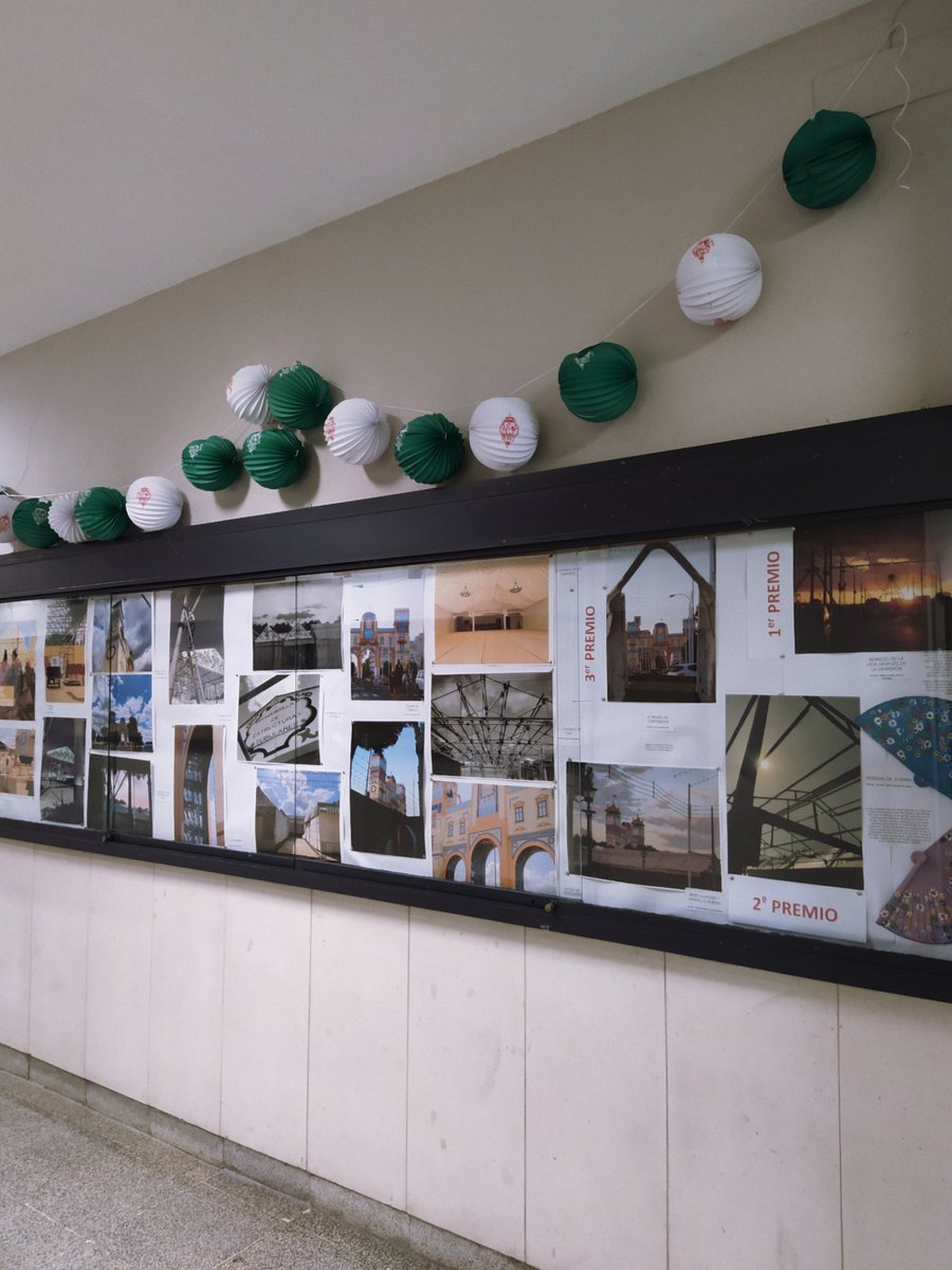 Sevilla pone fin a esta semana de feria y con ello la vuelta a las clases. 
Esperemos que hayáis disfrutado de esta semana de vacaciones y que tengáis las pilas bien cargadas para la recta final del cuatrimestre. ¡MAÑANA VOLVEMOS!