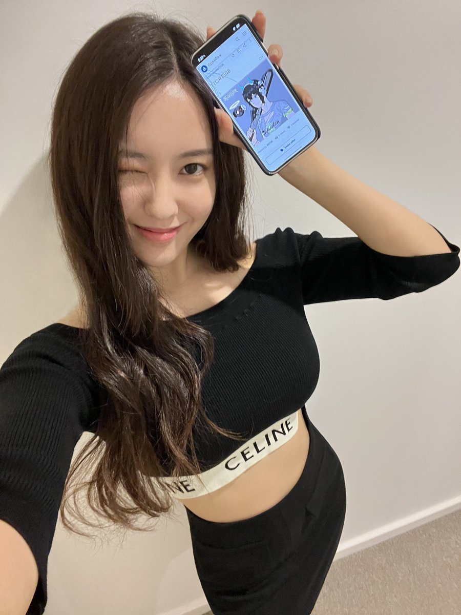 Hyomin tweet media