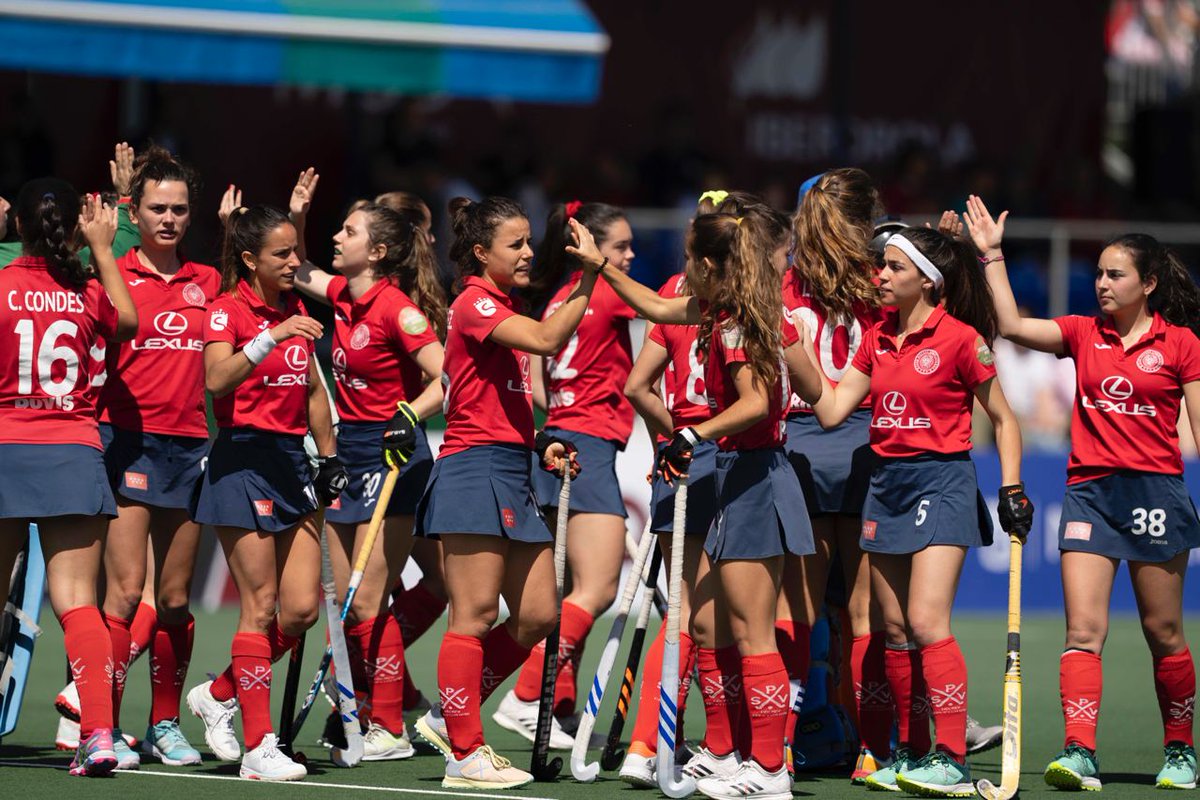 RFEH Hockey (@rfe_hockey) on Twitter photo FINAL 4 | Final Femenina <a href="/iberdrola/">Iberdrola</a>
📍Madrid
📅 08/05/2022
🏑 <a href="/CCVMDHF/">Club de Campo DHF</a> (0) <a href="/spvcomplu_dhf/">SPV Complutense DHF</a> (1)
🎙Min 14. ¡Gol de la Complu! El conjunto universitario anota el primer tanto tras una buena combinación entre <a href="/pilar_campoy/">Maria Pilar Campoy</a> y <a href="/patrialvareez/">Patricia Álvarez</a>
📺 <a href="/teledeporte/">Teledeporte</a>
#F4Hockey #HockeyEspaña FINAL 4 | Final Femenina <a href="/iberdrola/">Iberdrola</a>
📍Madrid
📅 08/05/2022
🏑 <a href="/CCVMDHF/">Club de Campo DHF</a> (0) <a href="/spvcomplu_dhf/">SPV Complutense DHF</a> (1)
🎙Min 14. ¡Gol de la Complu! El conjunto universitario anota el primer tanto tras una buena combinación entre <a href="/pilar_campoy/">Maria Pilar Campoy</a> y <a href="/patrialvareez/">Patricia Álvarez</a>
📺 <a href="/teledeporte/">Teledeporte</a>
#F4Hockey #HockeyEspaña