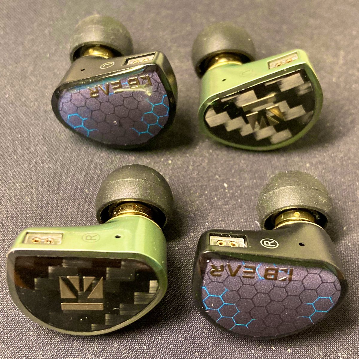 meteor_RMT's tweet photo. INKはDIAMONDよりスッキリして洗練された感じ？
TFZ系程の派手さはないけど、このバランスは個人的にかなり好み♫
KBEARの空間表現は個人的に好きだし、普通に聴いてもいいけど、独特の残響が特にライブ音源と合いそうかな？ https://t.co/L2gmkX6vSD