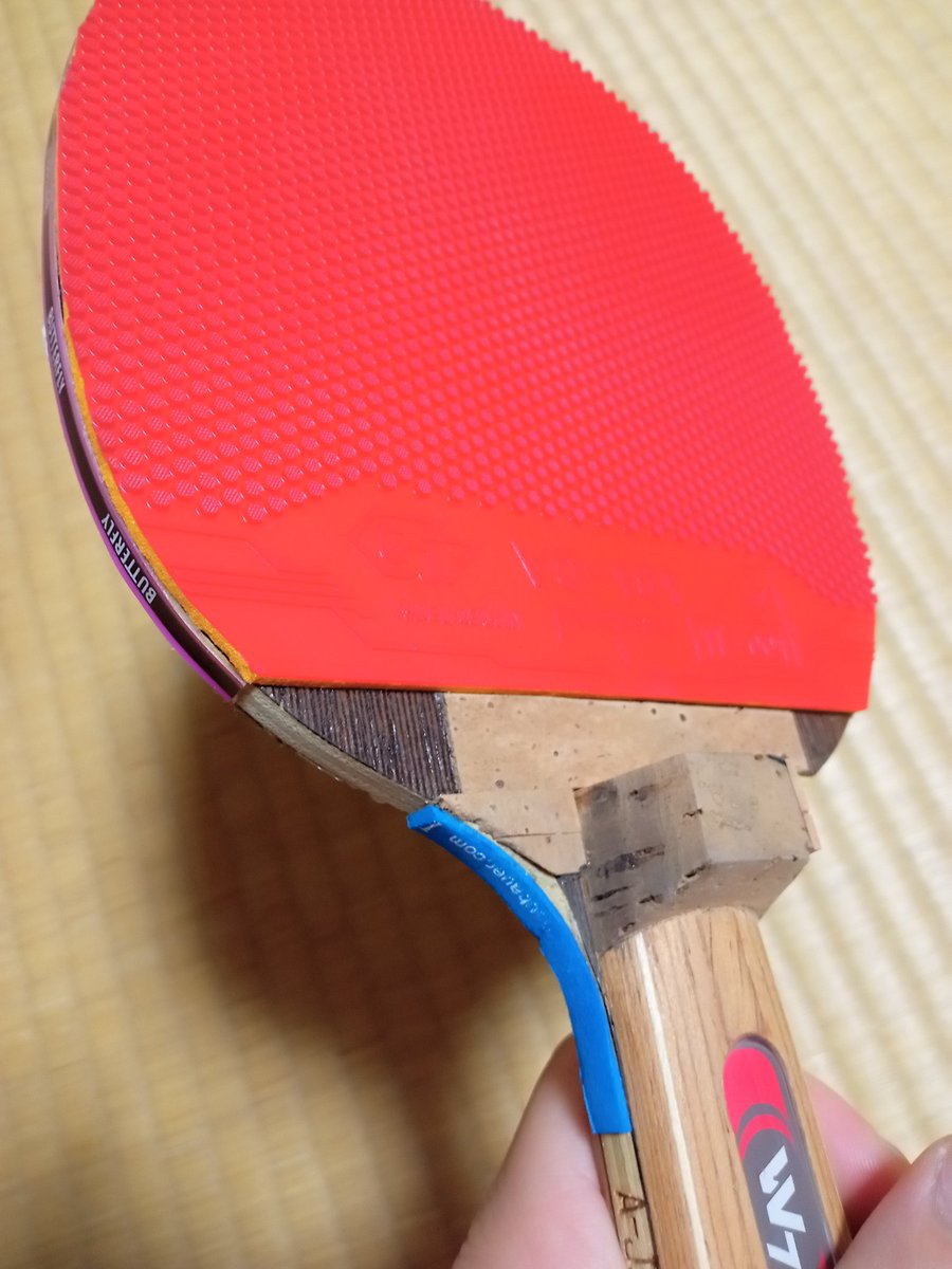 DspCAxgaUWt5cH5's tweet photo. ラバーを貼り替え、日ペンみたいにしようとコルクを付けた。日ペンなんだけど。

#卓球　
#ペン表
#ペンパチ　
#VICTAS
#akkadi
#VO101 https://t.co/ChwOJykNhR
