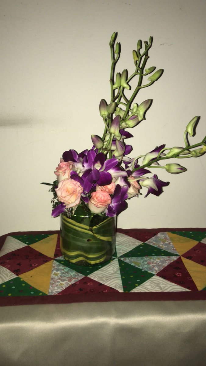 Divya09Sharma's tweet photo. @Floweraura Extremely disappointed with what was promised to be delivered and what was actually delivered! I will never order again ! https://t.co/AVm6Jg6L0f