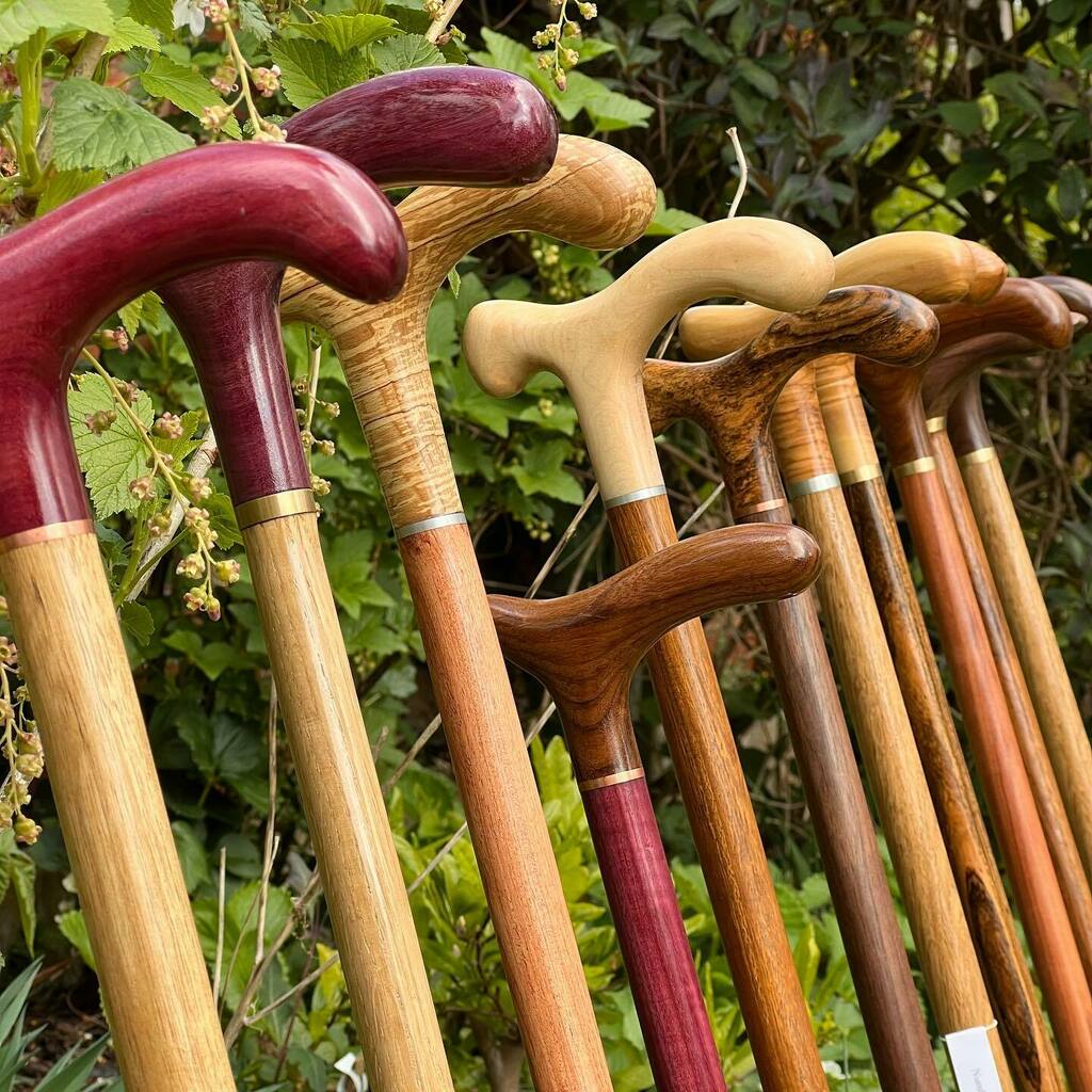 sstevenscanes's tweet photo. Canes on parade 🤩

#woodwork #woodworking #maker #makersgonnamake  #walkingstick #walkingsticks #walkingstickmaker https://t.co/QK9ETl4Mg0 https://t.co/uohPPmqIaJ