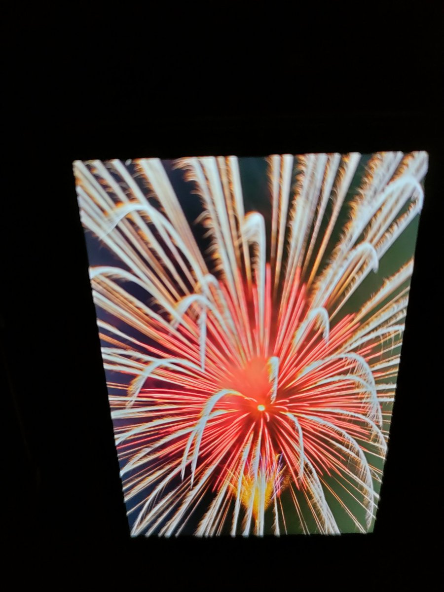 gamentank's tweet photo. ないすううう @e17071 
 #fireworks4peace https://t.co/Jfgv6l6exM