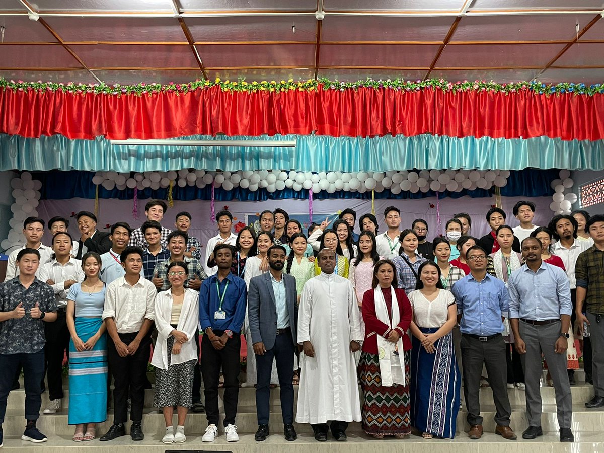 kani_nada's tweet photo. Thank u Dept of Social Work ,Don Bosco College ,Itanagar 4 inviting me to be part of your Celebration. Glad  2 see D multi-telented display of the student of bachelor of social work during d entire event.
Theme: Co- building a New Eco-Social World Leaving No One Behind
7/5/2022. https://t.co/f53XsEWHl9