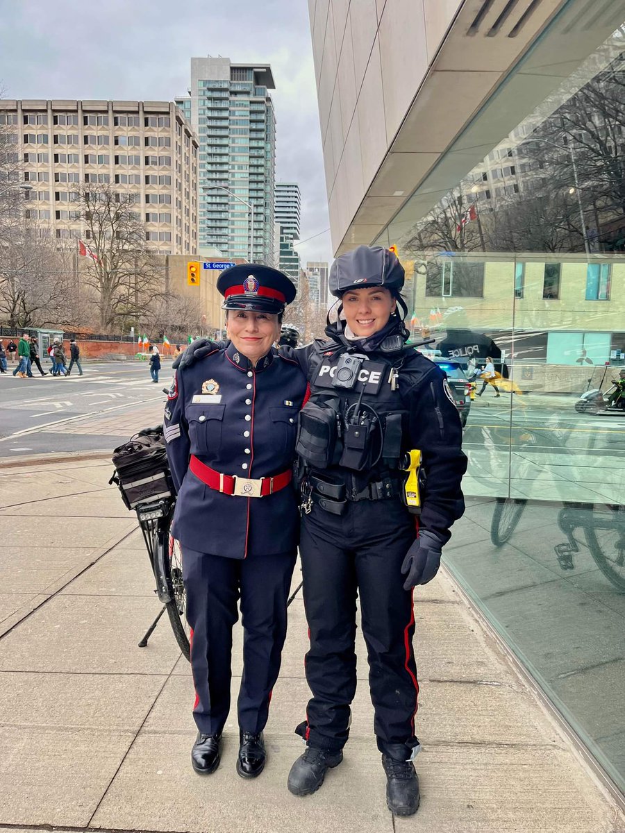 Charlotte followed in her #mothers footsteps in #policing She works <a href="/TPS52Div/">Toronto Police Service - 52 Division</a> one of the same units her mom worked at for years! #HappyMothersDay2022 <a href="/rmladycop/">Rita</a> We are #hiring. #join one of the most #diverse municipal agencies in #canada #Legacy <a href="/TPSRecruiting/">Toronto Police Talent Acquisition</a> <a href="/TPSOperations/">Toronto Police Operations</a>