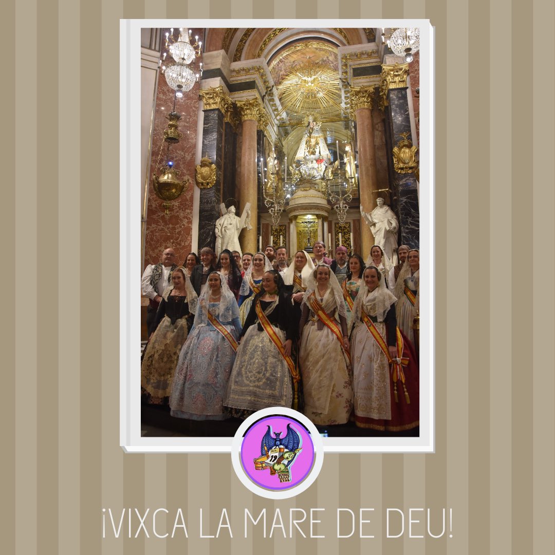 Pilar_SFrancesc's tweet photo. Hui és el día de la nostra mareta, la Mare de Deu dels Desamparats, bon día a tots i a totes, en especial a totes les que es diuen Ampar i Amparo.

¡Valencians, tots a una veu, 𝗩𝗶𝘅𝗰𝗮 𝗹𝗮 𝗠𝗮𝗿𝗲 ����𝗲 𝗗𝗲𝘂!

📸  @alejvicent1 20-feb-2022

#marededeudelsdesamparats #AEPSF22 https://t.co/ebcV6PG177