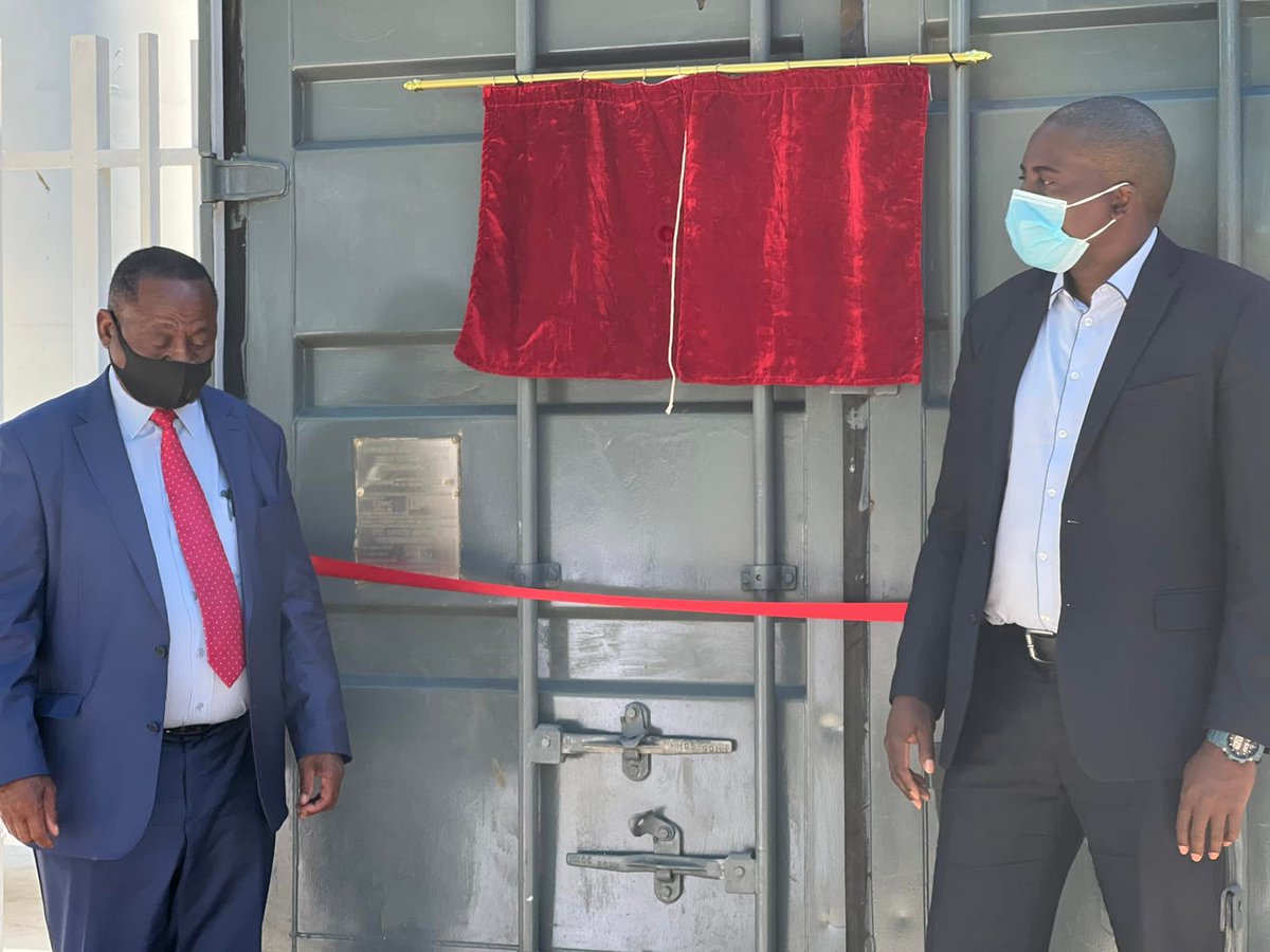 date_africa's tweet photo. 🇳🇦Namibia : Handover of an Oxygen Tank at  Grootfontein District Hospital by Dr Kalumbi Shangula Minister of Health and Social Services and Prof Kenneth Matengu Vice Chanselor of University of Namibia

#utdanamibia #utdainfo #utdaoxygen #utdagrootfontein_district_hospital https://t.co/9T0xSHAzpj