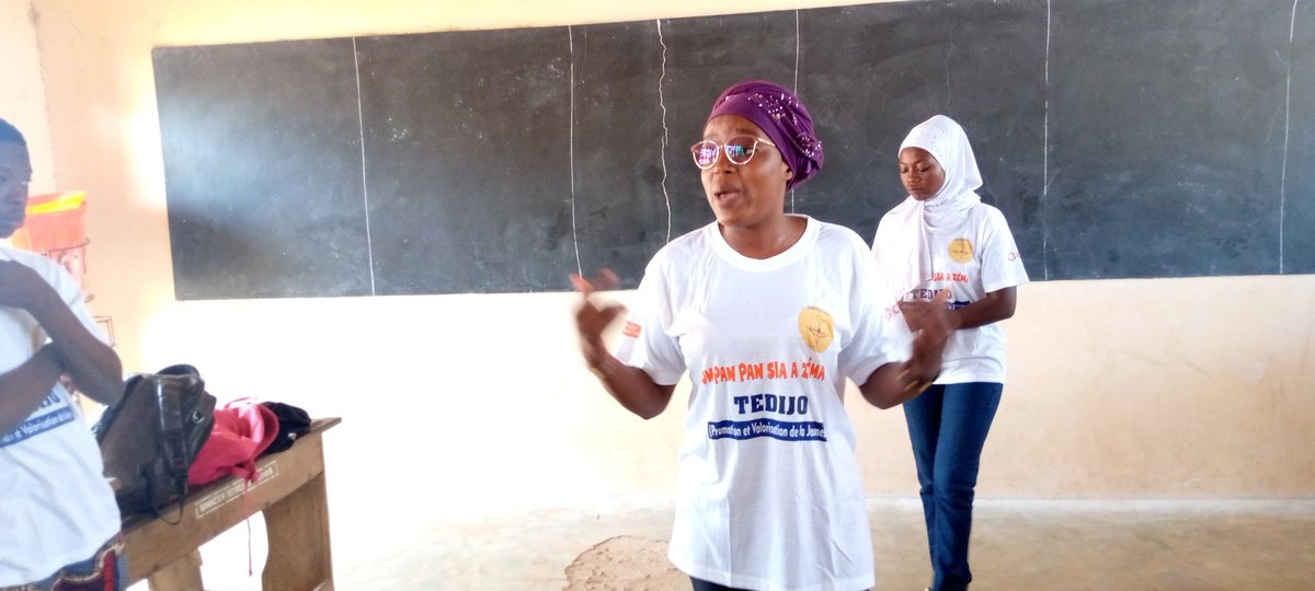 Asso_Barika's tweet photo. Le #réseautage pour dynamiser les actions de promotion du Droit à la #Santé_Sexuelle_et_Reprodictive des Adolescent.e.s et Jeunes.
Ces jeunes sont pleins d'aspirations, de rêves et méritent d'être accompagnés où qu'ils soient.🤩
#TEDIJO #STOPGND #STOPVBG
Thank @CARE Bénin/Togo https://t.co/a1BiUpabVg