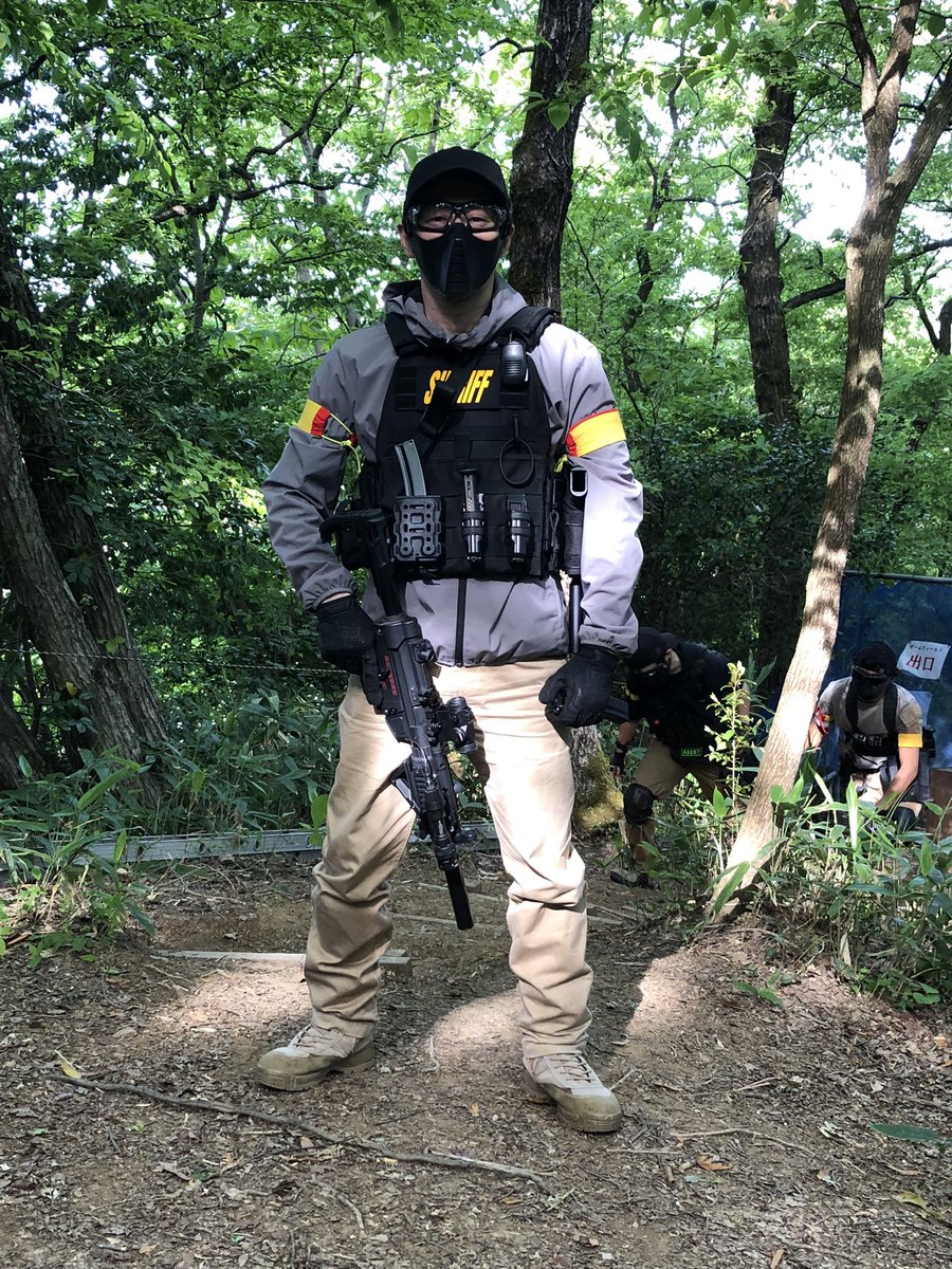 fxQ2kh2zrYINurq's tweet photo. #富山県
#サバゲーチーム
#サバゲーフィールド
#越中一向一揆
#seventails
#air_soft

05/08
越中一向一揆定例会
Seventailsさん参戦！
めっちゃ楽しかったです！ありがとうございました😊 https://t.co/44lKrj74a4
