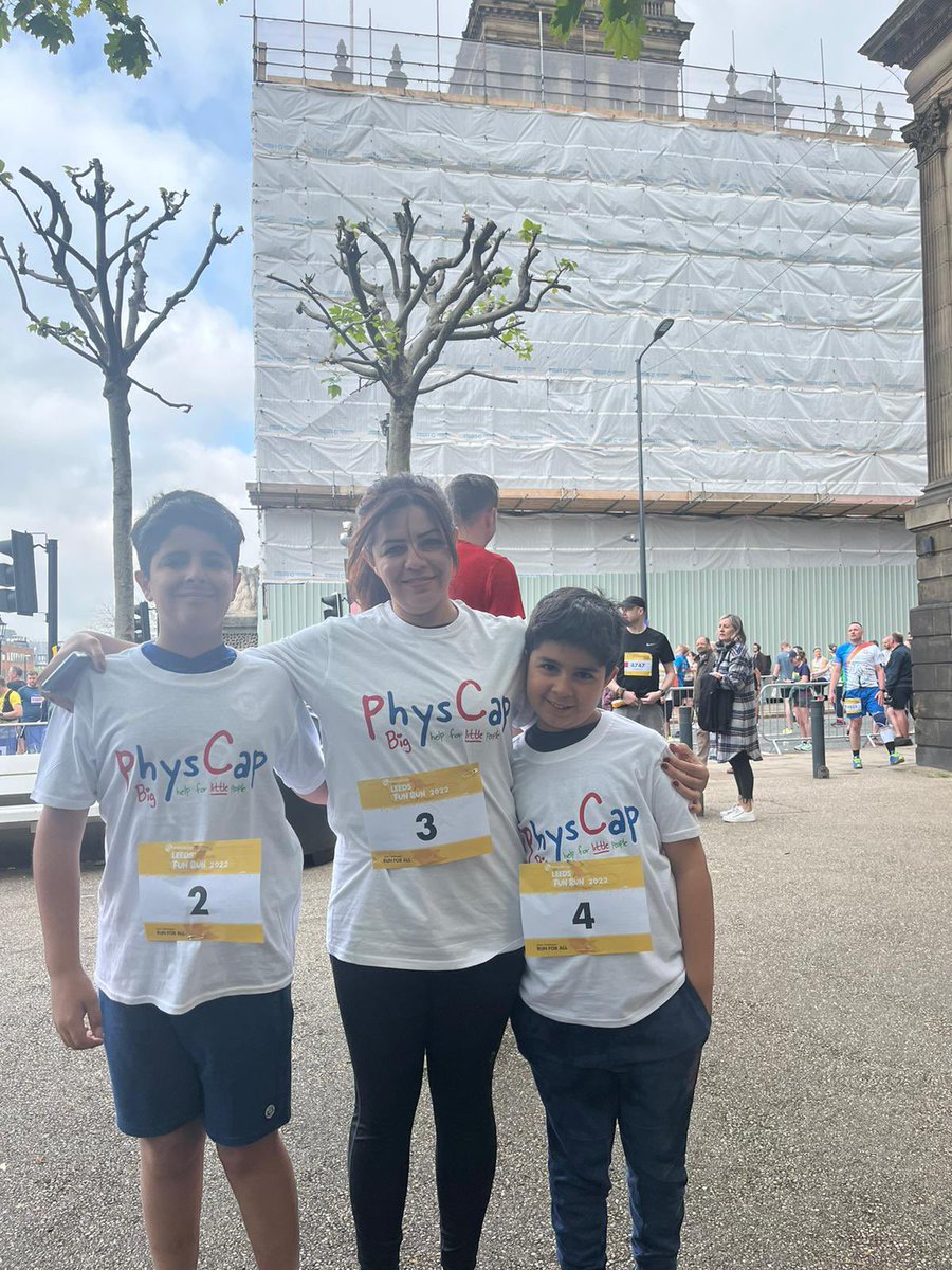OlaAltaie's tweet photo. Proud of the boys @ArenaGroup #RunwithArena @BBCLeeds @MoorlandsLeeds @janesappeal https://t.co/4L5MayvtMu