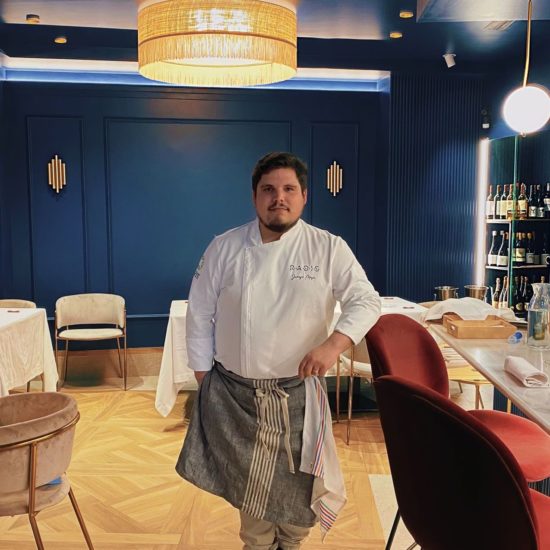 comeycallacsur's tweet photo. 1️⃣1️⃣ jóvenes 👧🏻🧒🏻andaluces entran en el🔝1️⃣0️⃣0️⃣ de Talentos dl Gastronomía 2022 del @bculinary. En #ComeyCallaCSUR hablamos con:
💚Claudia Ortiz, Casa Orzáez (Sevilla)
💚Virginia García, @wine_veritas (Jerez)
💚Juanjo Mesa, Radis (Jaén) 
🎧📻👉prg 51 https://t.co/gVGTHBnDxA https://t.co/68QWk4UxXu