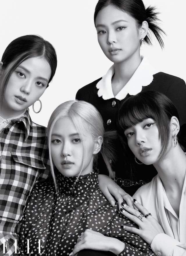 Biggbos35422425's tweet photo. Don't drag idols into your STUPID attention seeking fights..Are you'll even grownups.Who ever started doesn't matter..but taking it more personally is not a good thing..This why they brand us 12 years old..GROW UP GUYS!  #btsdisband #blackpinkdisband https://t.co/nb5L5ctN5e