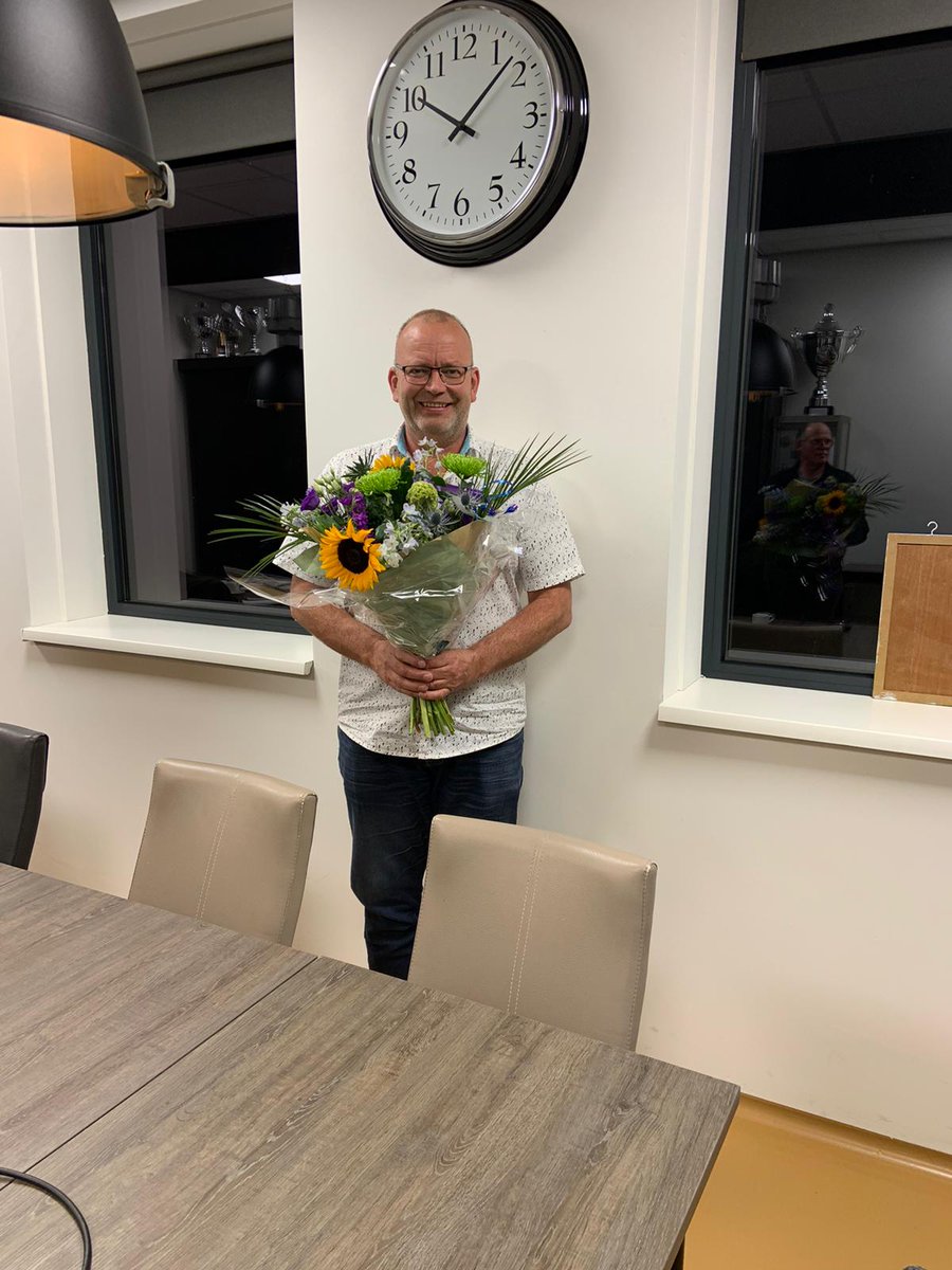 Rickotrans's tweet photo. Na bijna 5 jaar voorzitter zijn geweest van Stichting MFC 7huizen wordt het tijd voor een andere hobby..... iedereen bedankt voor de samenwerking in welke vorm dan ook.  Ben super trots op onze MFC de Molenstreek https://t.co/PR2c1wHxmw