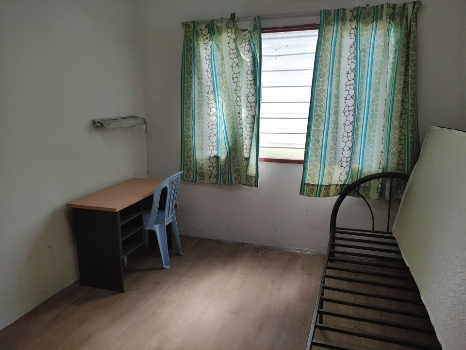 #TIL yang orang awam can rent out a room in UPM for a daily rate of RM6.75.

That's like 200+ per month only for a single room.