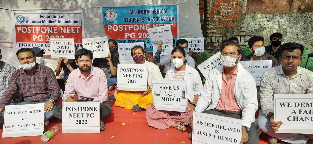 Indian__doctor's tweet photo. #DOCTORS_PROTEST
Need @PMOIndia to interfere on urgent basis
The @MoHFW_INDIA is making joke of Indian Medical fraternity by ignoring frm last 1month

Dear @narendramodi #NEETPG2022 candidates are getting panic attack,suicidal thought
Kindly Help

#POSTPONENEETPG_MODIJI https://t.co/tfW0YbWhXD