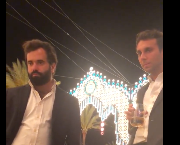 JEREZ: ¿Alguien conoce a estos asquerosos?

QUE RULEN, IT'S TIME TO EXPOSE