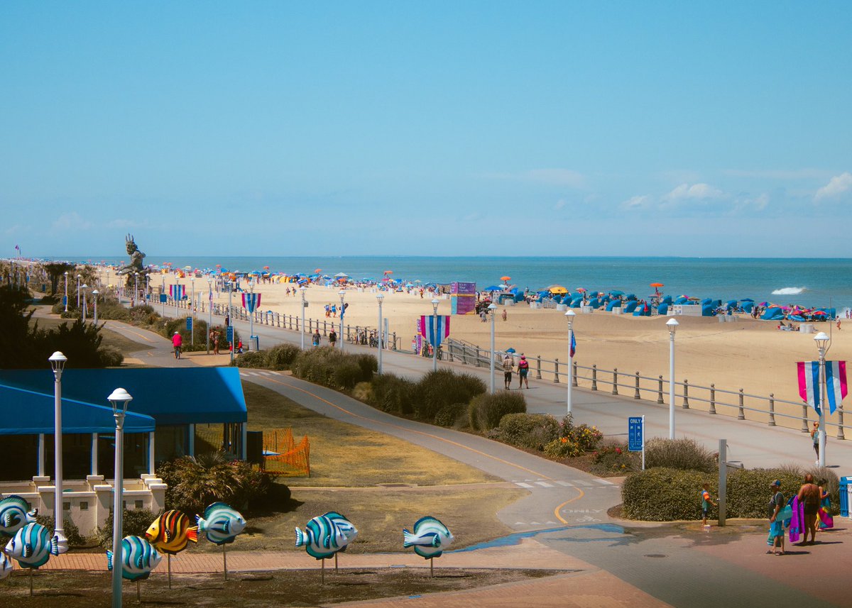 CrownDigitalz's tweet image. Postcards from Virginia Beach