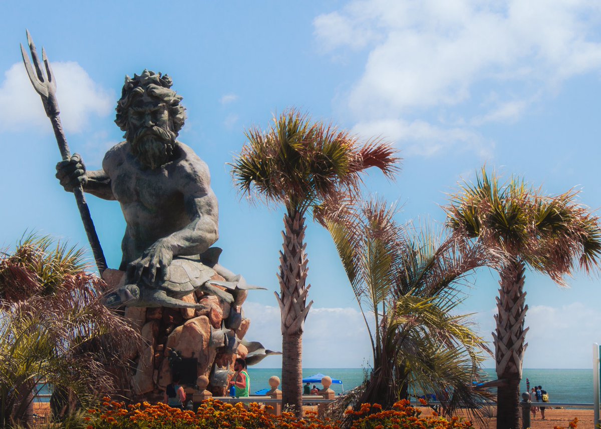 CrownDigitalz's tweet image. Postcards from Virginia Beach
