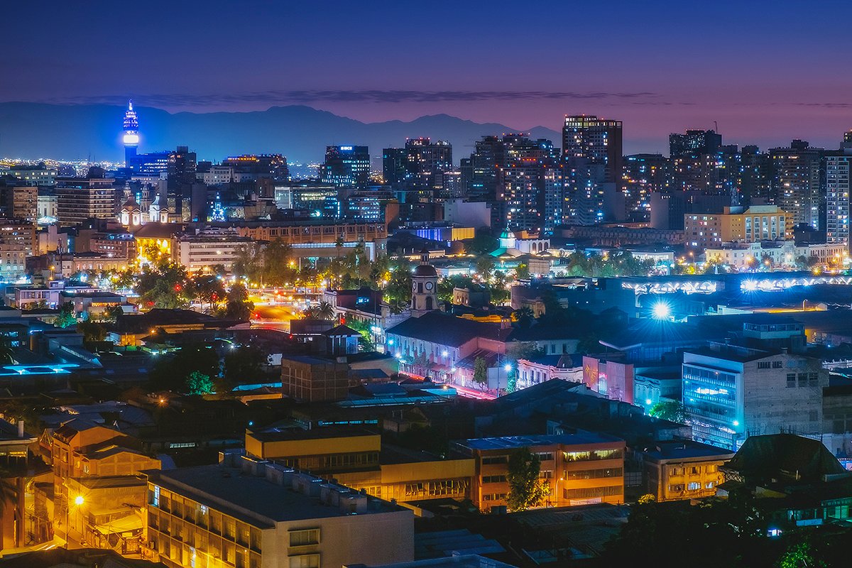 dark0712's tweet photo. Panoramic view from Santiago, Chile.

#panoramic #panoramicphoto #cityscape #citylights #Santiago #Chile https://t.co/HhAwod1JAv