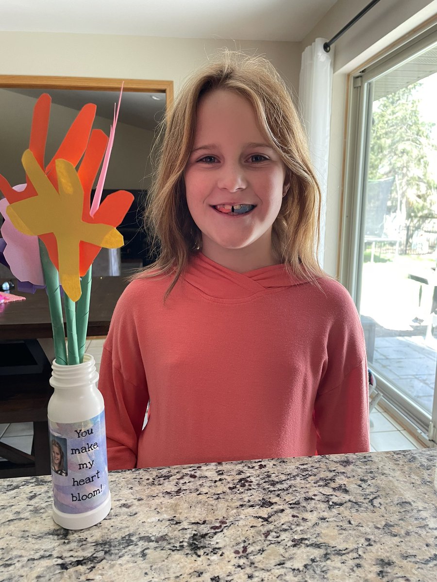 compsju's tweet photo. Such a cute Mother’s Day gift! @harrigankdg https://t.co/2zHNU7vmAX