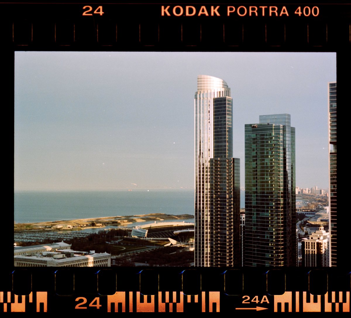 DruePhoto's tweet photo. 35mm in Chicago 🎞 https://t.co/GezeMqwhXa