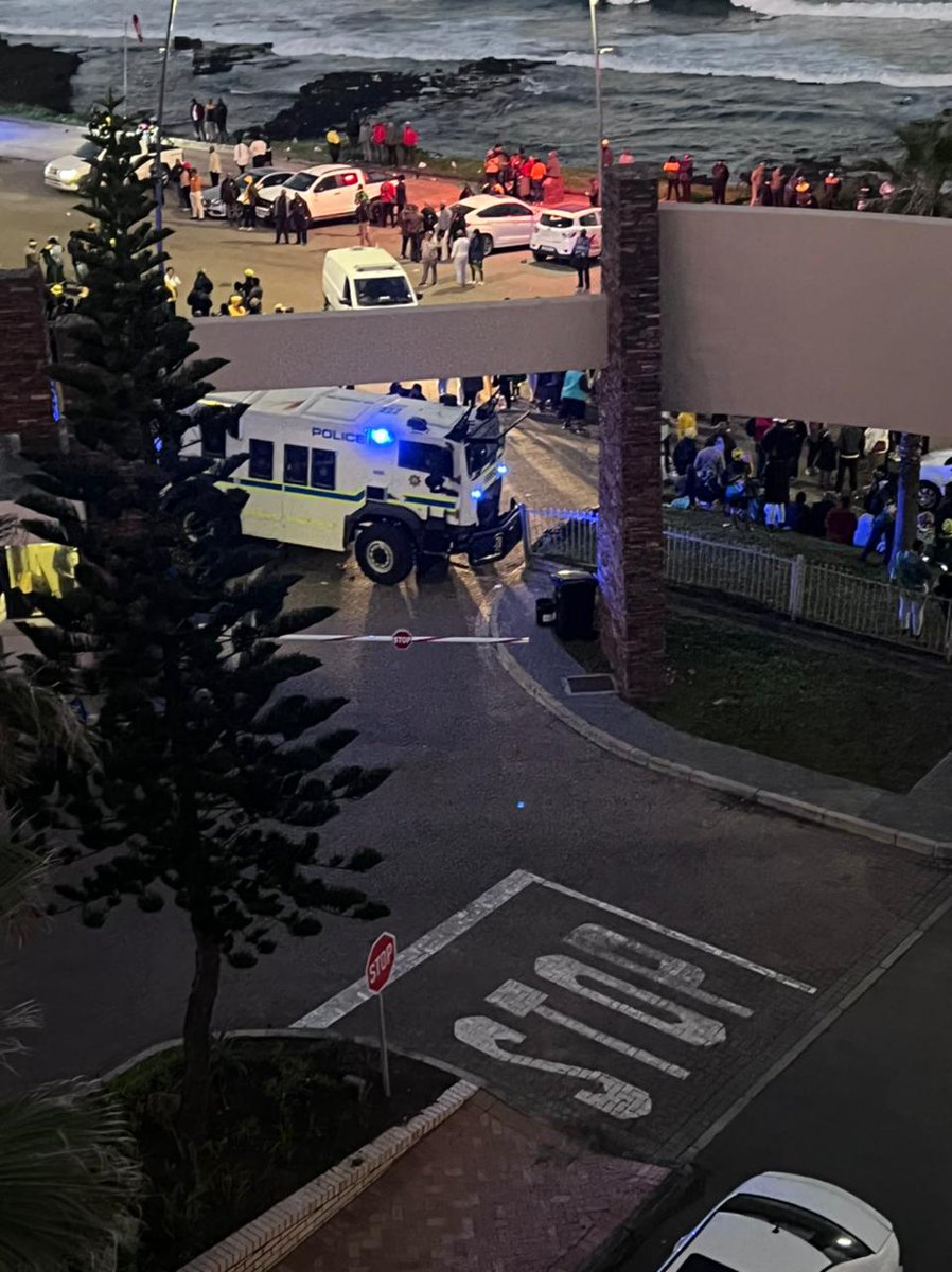 zolstir's tweet photo. @samkelemaseko They just closed entrance to the conference venue. https://t.co/AqH0EDv3Cs
