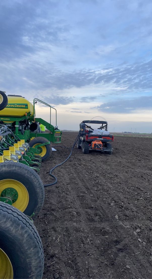 JacobFoleyMN's tweet image. Had a big day in western MN yesterday. A number of @DKAS_Minnesota corn FTN trials planted along with a @Bayer4CropsUS @BayerTraits #SmartCornSystem concept trial near Windom, MN. Lots to learn this summer from short corn!