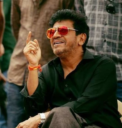KannadigaSunill's tweet photo. DKD ನೋಡ್ತಾ ನೋಡ್ತಾ ಈ ಶಿವಪ್ಪನ ಮೇಲೆ ಅಭಿಮಾನ ಹೆಚ್ಚಾಗ್ತಾ ಇದೆ ಮಾರಾಯ್ರೆ.🤩🤗

@NimmaShivanna ಸರ್ 🙏🙏🙏🤗 https://t.co/cbiAtgIEM2